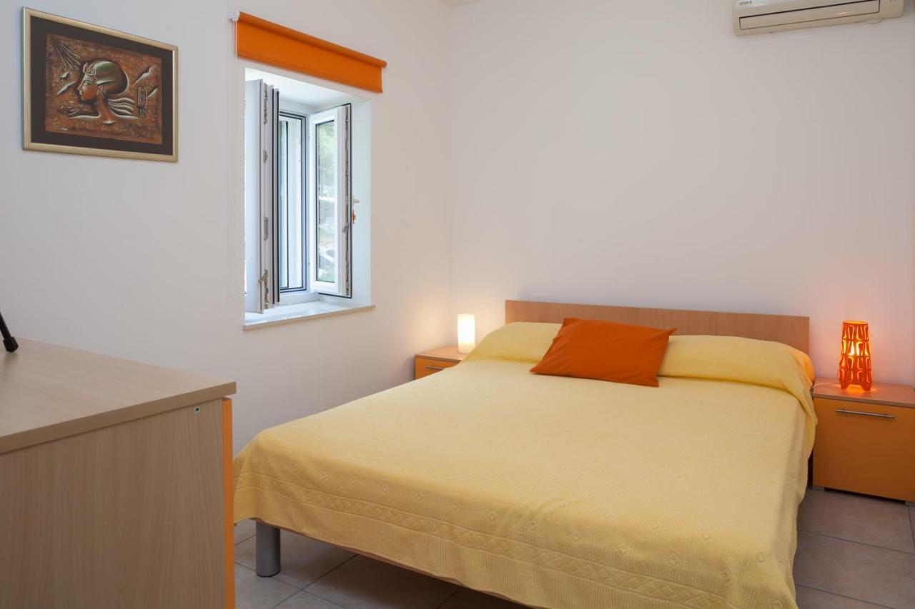 Apartment Bura 1 Makarska Exterior photo